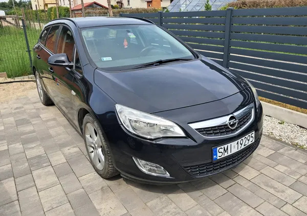 lubelskie Opel Astra cena 20000 przebieg: 172000, rok produkcji 2012 z Orzesze